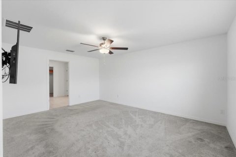 Villa ou maison à louer à Zephyrhills, Floride: 4 chambres, 180.14 m2 № 2100346 - photo 26