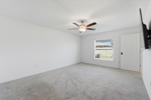 Villa ou maison à louer à Zephyrhills, Floride: 4 chambres, 180.14 m2 № 2100346 - photo 30