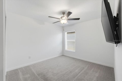 Villa ou maison à louer à Zephyrhills, Floride: 4 chambres, 180.14 m2 № 2100346 - photo 27