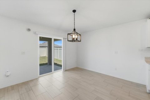 Villa ou maison à louer à Zephyrhills, Floride: 4 chambres, 180.14 m2 № 2100346 - photo 23
