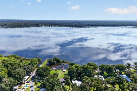 Villa ou maison à vendre à Lake Panasoffkee, Floride: 3 chambres, 141.58 m2 № 2133830 - photo 7