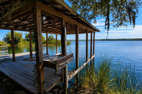 Villa ou maison à Lake Panasoffkee, Floride 3 chambres, 141.58 m2 № 2133830