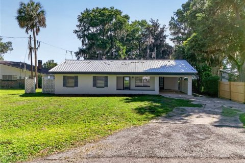 Villa ou maison à vendre à Lake Panasoffkee, Floride: 3 chambres, 141.58 m2 № 2133830 - photo 2