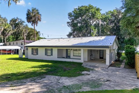 Villa ou maison à vendre à Lake Panasoffkee, Floride: 3 chambres, 141.58 m2 № 2133830 - photo 4