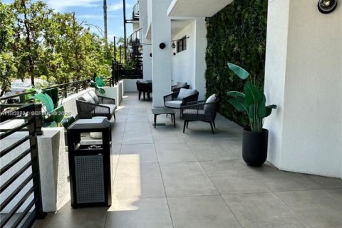 Condominio en alquiler en Miami Beach, Florida, 1 dormitorio, 68.56 m2 № 2008945 - foto 3
