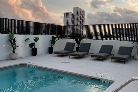 Condominio en alquiler en Miami Beach, Florida, 1 dormitorio, 68.56 m2 № 2008945 - foto 8