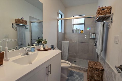 Adosado en venta en Miami, Florida, 4 dormitorios, 193.79 m2 № 1982739 - foto 27