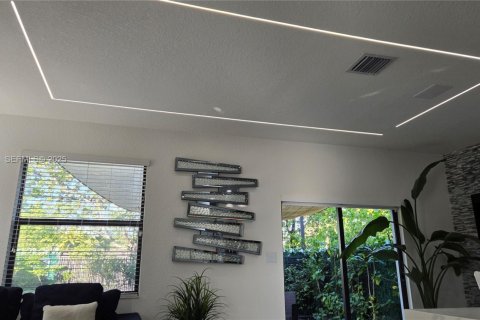 Купить таунхаус в Майами, Флорида 4 спальни, 193.79м2, № 1982739 - фото 6