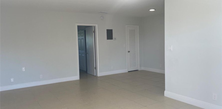 Apartment in Deerfield Beach, Florida 1 bedroom, 63.17 sq.m. № 2418125