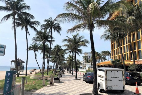 Apartment in Deerfield Beach, Florida 1 bedroom, 63.17 sq.m. № 2418125 - photo 13