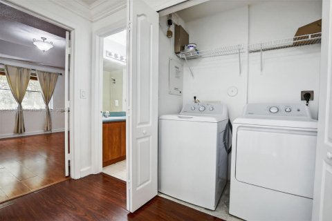 Купить таунхаус в Мирамар, Флорида 4 спальни, 163.6м2, № 1927743 - фото 30