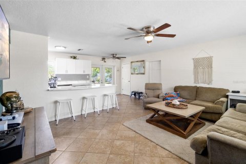 Casa en venta en Seminole, Florida, 2 dormitorios, 87.7 m2 № 1674039 - foto 5