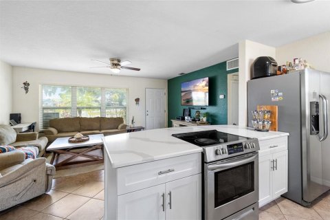 Casa en venta en Seminole, Florida, 2 dormitorios, 87.7 m2 № 1674039 - foto 11