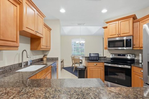 Condo in Sarasota, Florida, 3 bedrooms  № 2302507 - photo 10