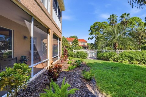Condo in Sarasota, Florida, 3 bedrooms  № 2302507 - photo 28