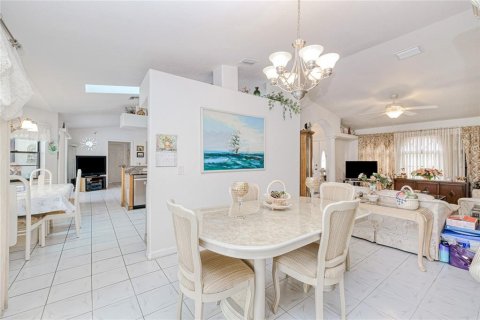 Villa ou maison à vendre à Punta Gorda, Floride: 3 chambres, 212.47 m2 № 1550872 - photo 19