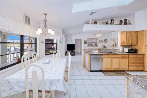 Villa ou maison à vendre à Punta Gorda, Floride: 3 chambres, 212.47 m2 № 1550872 - photo 17