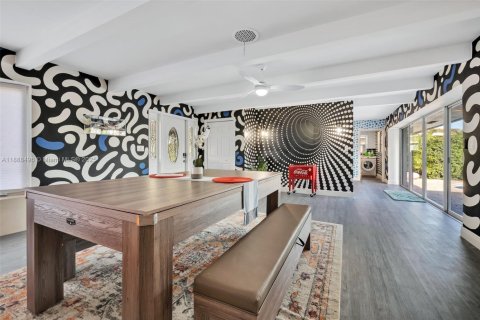 House in Fort Lauderdale, Florida 4 bedrooms, 194.91 sq.m. № 1942126 - photo 15