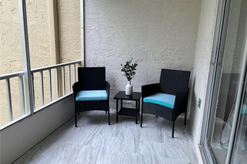 Condo in Bradenton, Florida, 1 bedroom  № 1361787 - photo 12