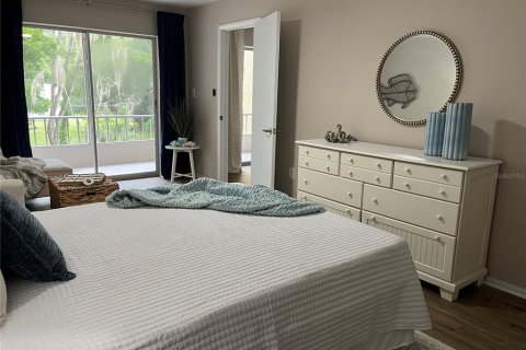 Condo in Bradenton, Florida, 1 bedroom  № 1361787 - photo 11