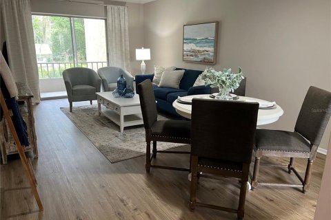 Condo in Bradenton, Florida, 1 bedroom  № 1361787 - photo 5