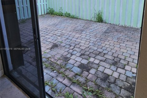 Townhouse in Miami, Florida 3 bedrooms, 158.03 sq.m. № 2033782 - photo 5