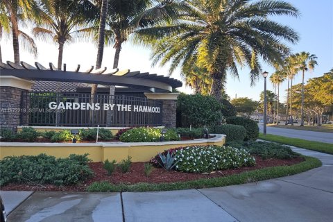 Townhouse in Miami, Florida 3 bedrooms, 158.03 sq.m. № 2033782 - photo 13