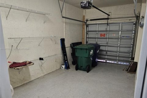 Townhouse in Miami, Florida 3 bedrooms, 158.03 sq.m. № 2033782 - photo 6