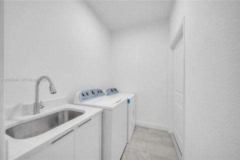 Villa ou maison à vendre à LaBelle, Floride: 3 chambres, 139.63 m2 № 2186342 - photo 17