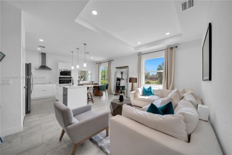 Villa ou maison à vendre à LaBelle, Floride: 3 chambres, 139.63 m2 № 2186342 - photo 21