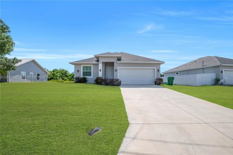 Villa ou maison à vendre à LaBelle, Floride: 3 chambres, 139.63 m2 № 2186342 - photo 4