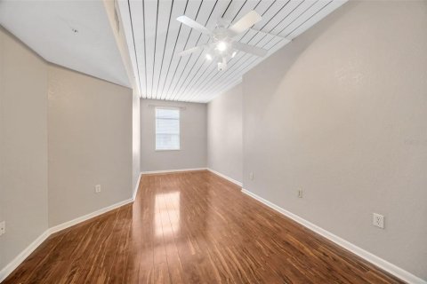 Condominio en venta en Tampa, Florida, 1 dormitorio, 73.3 m2 № 1597982 - foto 30