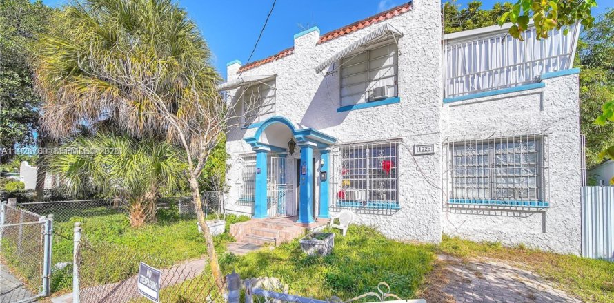 Casa en Miami, Florida 6 dormitorios, 220.27 m2 № 1986870