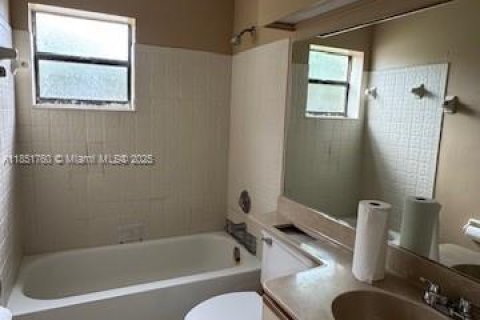 Купить кондоминиум в Коконат Крик, Флорида 3 спальни, 104.05м2, № 1960259 - фото 7