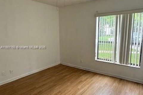 Купить кондоминиум в Коконат Крик, Флорида 3 спальни, 104.05м2, № 1960259 - фото 9