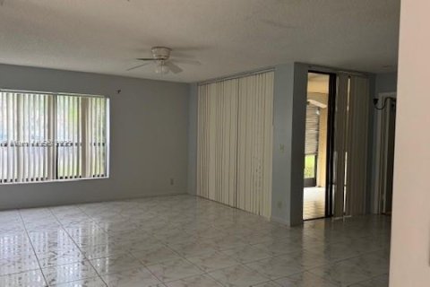 Купить кондоминиум в Коконат Крик, Флорида 3 спальни, 104.05м2, № 1960259 - фото 5