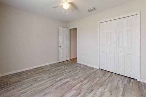 House in Ocala, Florida 3 bedrooms, 115.48 sq.m. № 2222243 - photo 10