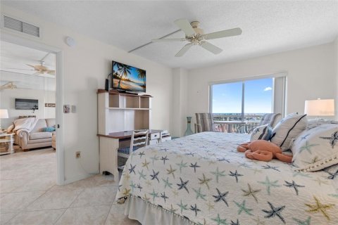 Condo in Saint Petersburg, Florida, 1 bedroom  № 1666876 - photo 7