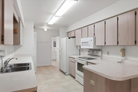 Casa en venta en Lakeland, Florida, 2 dormitorios, 111.11 m2 № 2287277 - foto 9