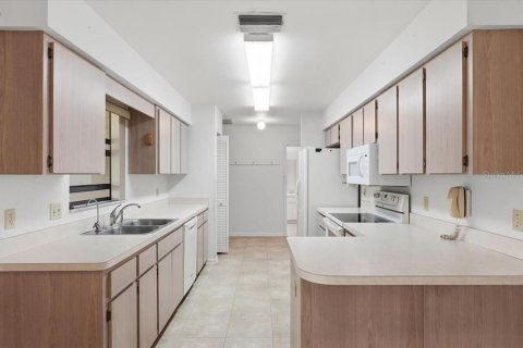 Casa en venta en Lakeland, Florida, 2 dormitorios, 111.11 m2 № 2287277 - foto 8