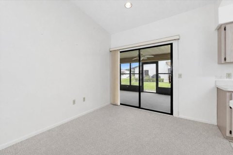 Casa en venta en Lakeland, Florida, 2 dormitorios, 111.11 m2 № 2287277 - foto 12
