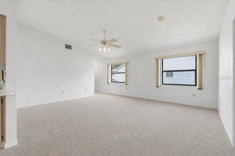Casa en venta en Lakeland, Florida, 2 dormitorios, 111.11 m2 № 2287277 - foto 7