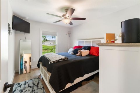 House in North Port, Florida 3 bedrooms, 143.63 sq.m. № 2156220 - photo 29