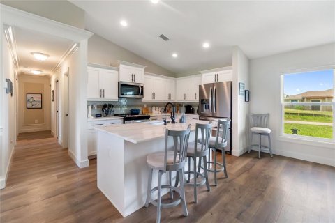 House in North Port, Florida 3 bedrooms, 143.63 sq.m. № 2156220 - photo 14