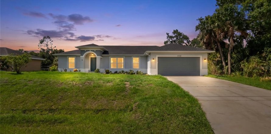 House in North Port, Florida 3 bedrooms, 143.63 sq.m. № 2156220