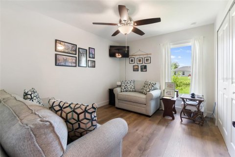 House in North Port, Florida 3 bedrooms, 143.63 sq.m. № 2156220 - photo 26