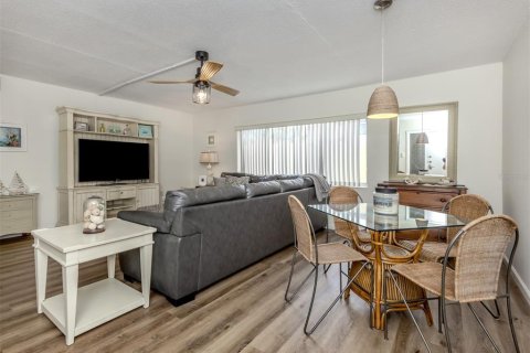 Condominio en venta en Venice, Florida, 2 dormitorios, 75.62 m2 № 1658917 - foto 6