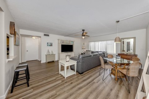 Condominio en venta en Venice, Florida, 2 dormitorios, 75.62 m2 № 1658917 - foto 5