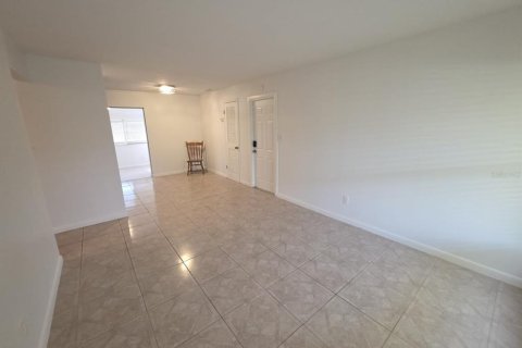 Villa ou maison à vendre à Orlando, Floride: 4 chambres, 124.67 m2 № 2399462 - photo 6