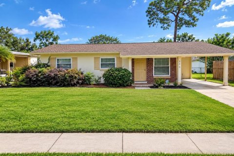 Villa ou maison à Orlando, Floride 4 chambres, 124.67 m2 № 2399462